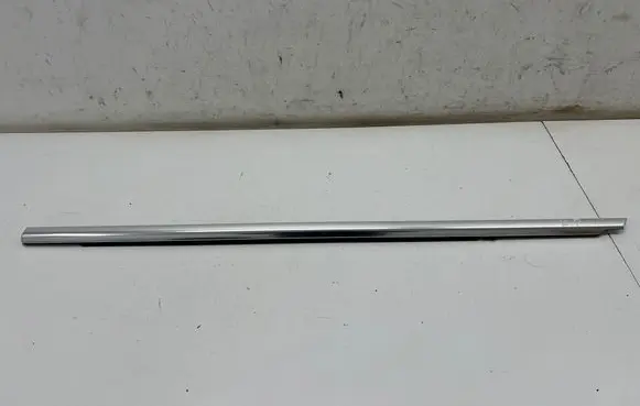 Mercedes-Benz E W214 Front door glass trim molding A21472007 A2147200708 A2147200700