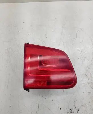 Volkswagen Tiguan Tailgate rear/tail lights 5N0945309 3191