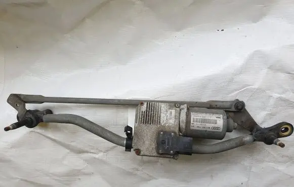 Audi A4 S4 B8 8K Front wiper linkage and motor 8K1955119A 8T1955119