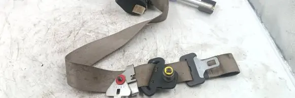 Volvo C70 Front seatbelt