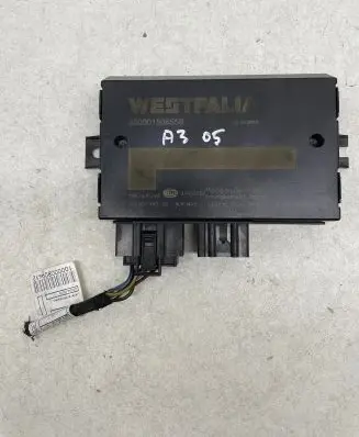 Audi A3 S3 8P Tow bar trailer control unit/module 300001506558 5DS00999522 3A002002