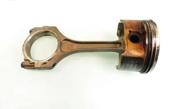 Piston with connecting rod