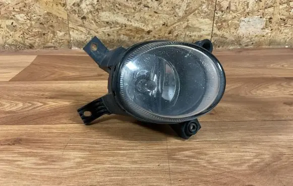 Audi A4 S4 B7 8E 8H Front fog light 8E0941699C 89203971