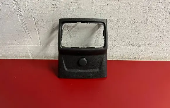 BMW X1 F48 F49 Other center console (tunnel) element 9335205