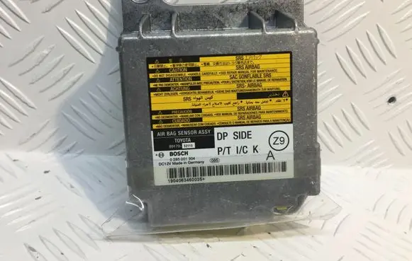 Lexus IS 220D-250-350 Airbag control unit/module 8917053110