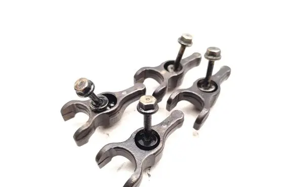 Isuzu D-Max Fuel Injector clamp holder ENGINE4JK1TC
