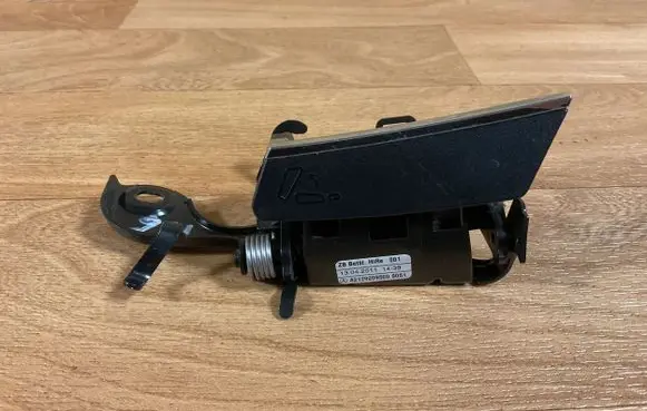 Mercedes-Benz E W212 Seat back rest control lever/handle A2129209500 13042011