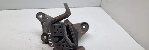 Volkswagen Multivan T5 Gearbox mount 7H0399151C