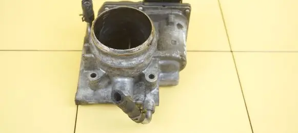 Mazda 6 Throttle body valve SH01136B0 SH01