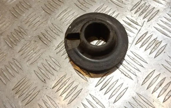 Audi A5 8T 8F Rear coil spring rubber mount 8K0512297B 44214