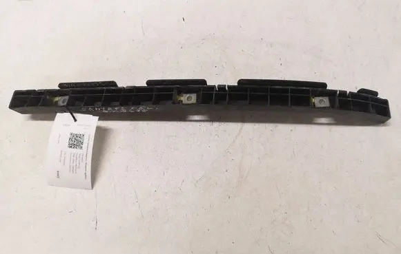 Hyundai Santa Fe Rear bumper mounting bracket 865152B000
