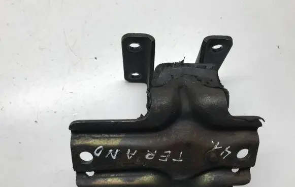 Nissan Terrano Engine mount bracket 112100F002
