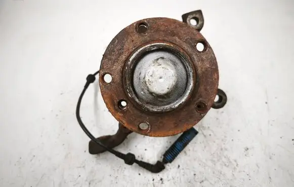 BMW 3 E46 Front wheel hub