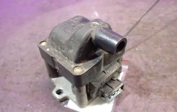 Seat Ibiza II (6k) High voltage ignition coil 6N0905104