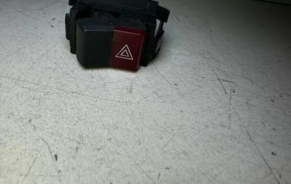 Volkswagen Transporter - Caravelle T3 Hazard light switch 171953235