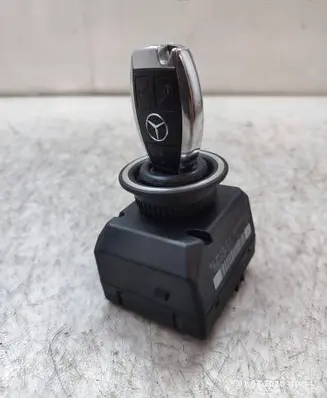 Mercedes-Benz ML W164 Ignition lock A1649051500