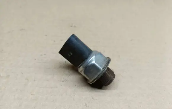 Fuel main line pipe