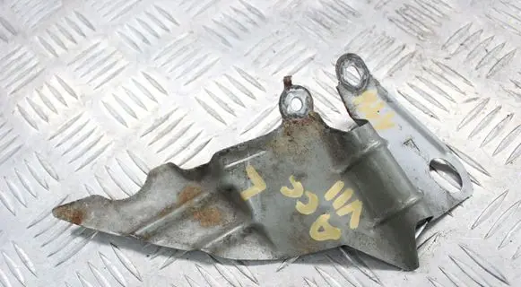 Fender mounting bracket