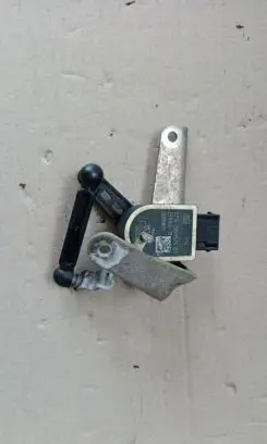 BMW 5 G30 G31 G38 Headlight/headlamp level sensor 2959574