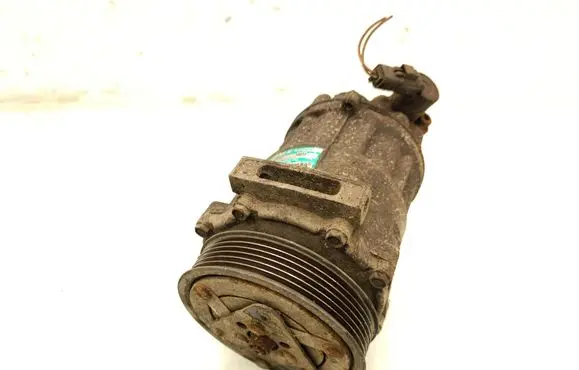 Peugeot 407 Air conditioning (A/C) compressor (pump) 9656574080