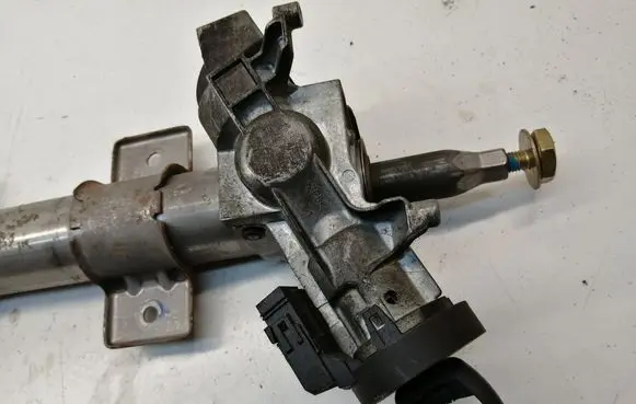 Ford Transit Steering wheel axle 6C113C529DD