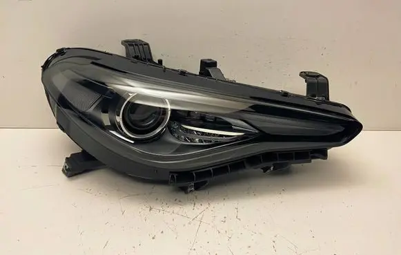 Alfa Romeo Giulia Headlight/headlamp 50553224 11J17T1