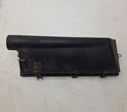 Mercedes-Benz E W124 Air filter box cover 6030940104