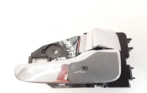 Mitsubishi Lancer Front door interior handle