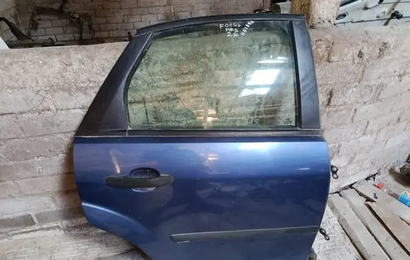 Ford Focus Rear door