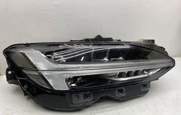Volvo S90, V90 Headlight/headlamp 31655187 89914442