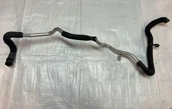 Jeep Wrangler Engine coolant pipe/hose 68299338AA