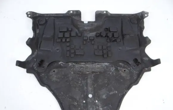 Mercedes-Benz E AMG W212 Engine splash shield/under tray A2045242083