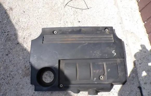 Fiat Sedici Engine cover (trim)