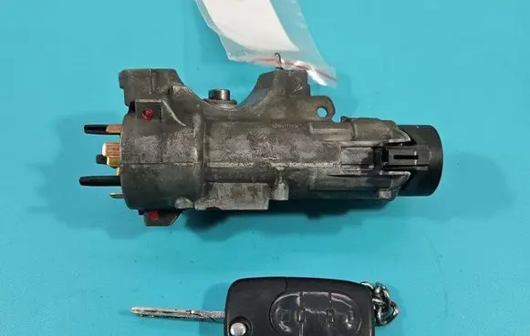 Audi A4 S4 B6 8E 8H Ignition lock 4B0905851C IMPRK1386041