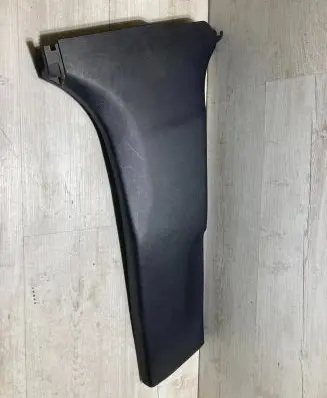 (B) pillar trim (bottom)