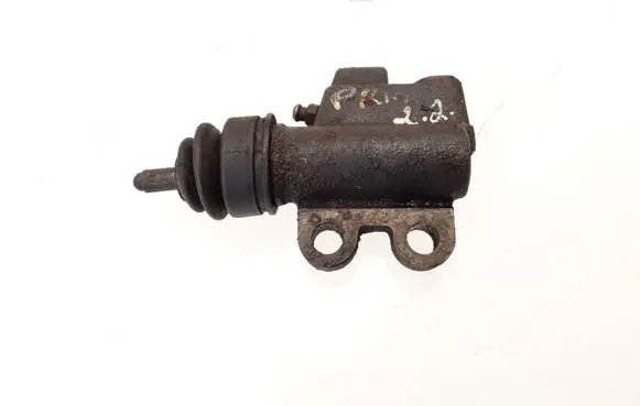 Nissan Primera Clutch slave cylinder 