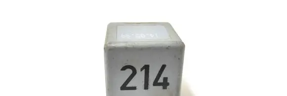 Volkswagen PASSAT B5 Other relay 443951253K
