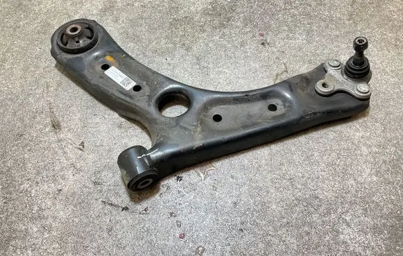 KIA Ceed Front lower control arm/wishbone 54500G4AA0 545002501