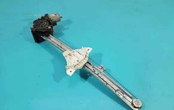 Hyundai i20 (BC3 BI3) Front door window regulator with motor 82450Q0000 IMPRK1514824