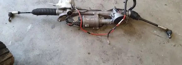 Volkswagen Golf Sportsvan Steering rack 5Q0909144AA 5Q0909144AB