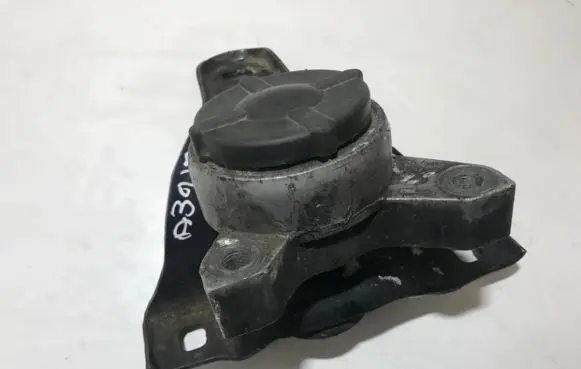 Ford Focus Engine mount bracket 98ab6037ag 98ab-6037-ag