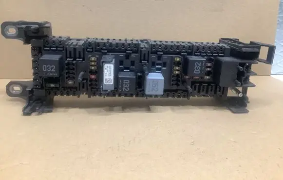 Mercedes-Benz Vito Viano W447 Fuse module A4475460046