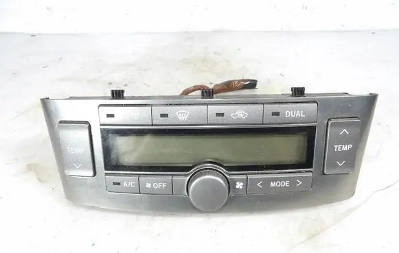 Toyota Avensis Verso Climate control unit 5590005160