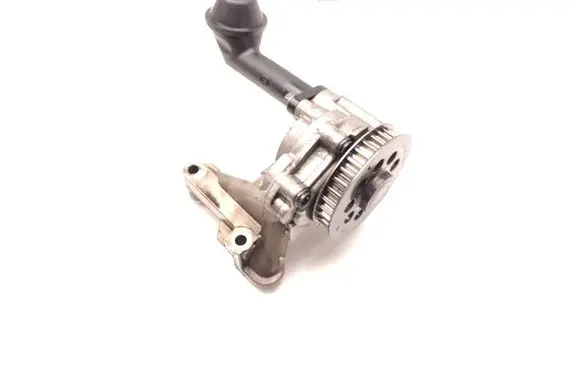 Volkswagen Caddy Oil pump 03L115105B 03L115263