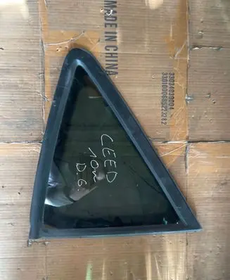 KIA Ceed Rear side window