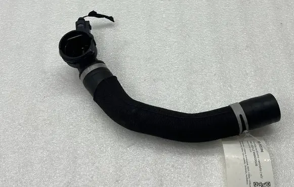 Audi A3 8Y Engine coolant pipe/hose 5WA122291J