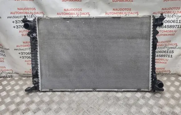 Audi A4 S4 B8 8K Coolant radiator 8K0121251Q