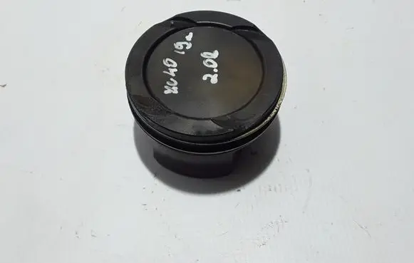 Volvo XC40 Piston with connecting rod 32213692