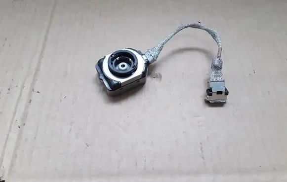Mazda 6 Headlight ballast module Xenon 13E225