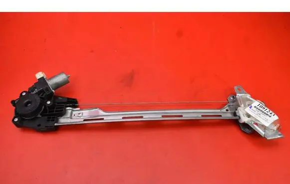 Suzuki Grand Vitara I Front door window regulator with motor 8346054P10